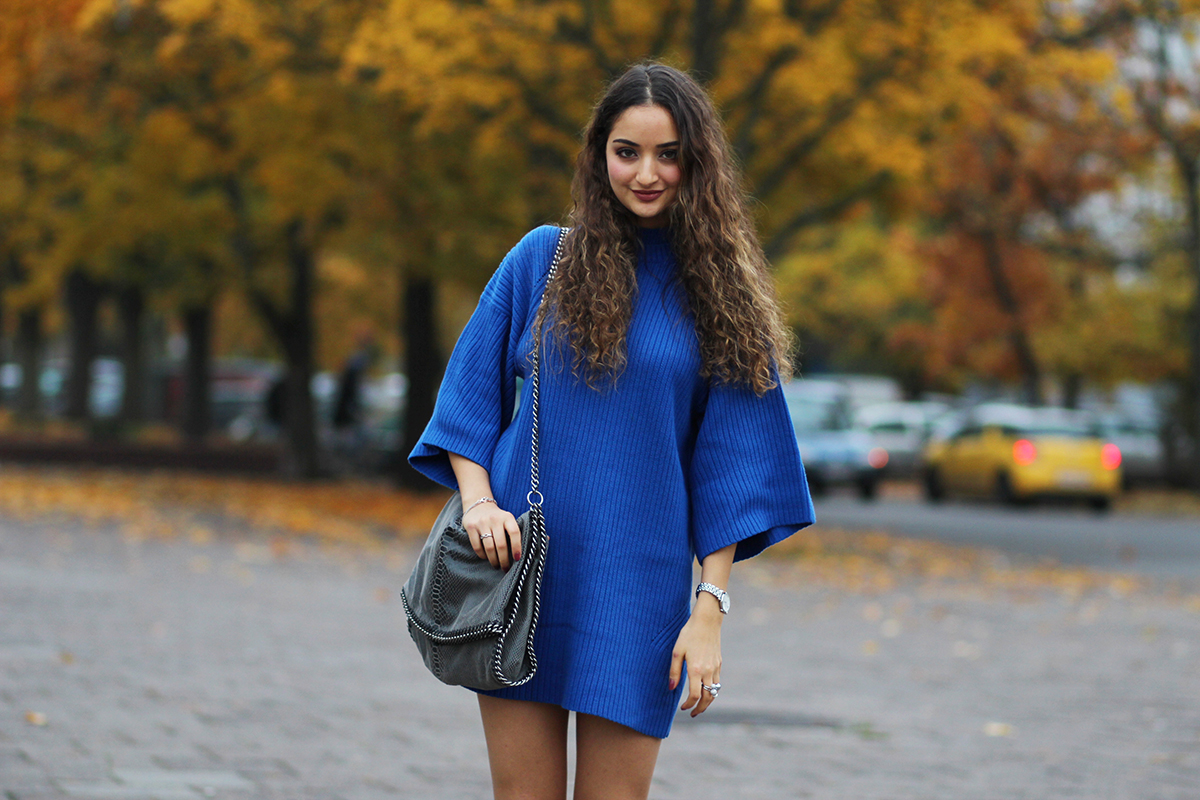 Knitted_dress_blue